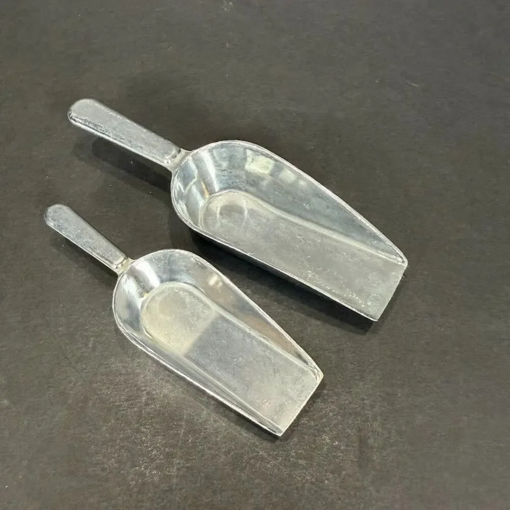 Set of 2 Vintage Metal Flat Bottom Kitchen Scoops, 5 and 6 Inches Long